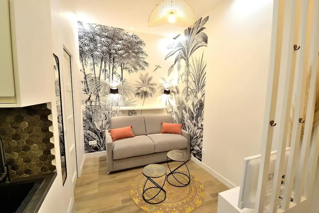Tiny Cosy Namastay In Trendy Canal St Martin Area Apartment Paris